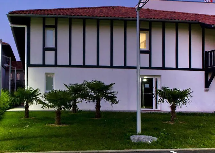 Jean De Luz 2* 圣让－德吕兹