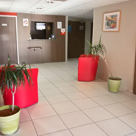 Jean De Luz Hotel