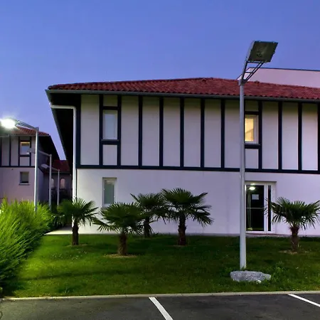 Jean De Luz Hotel 2*