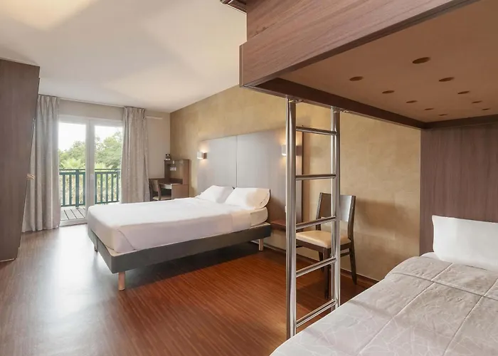 Jean De Luz Hotel